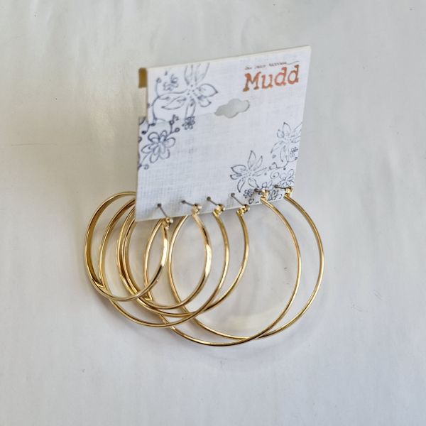 Set de aretes aros dorados 