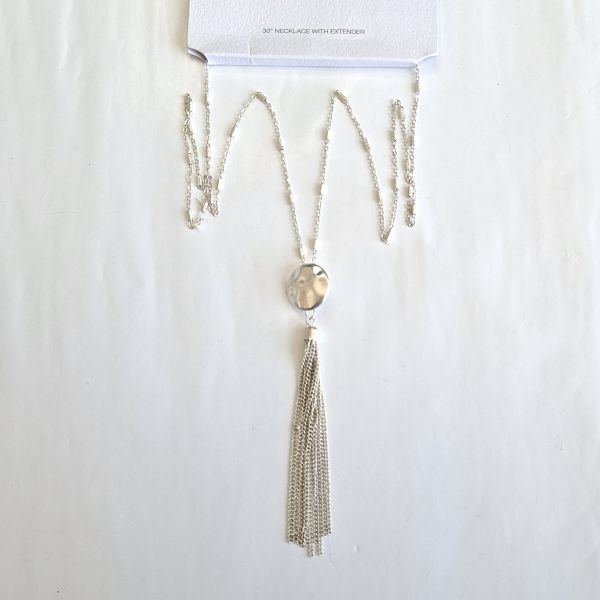 Collar cadena y dije plateado 