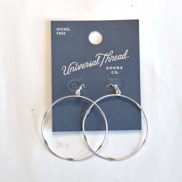 Aretes color aluminio 
