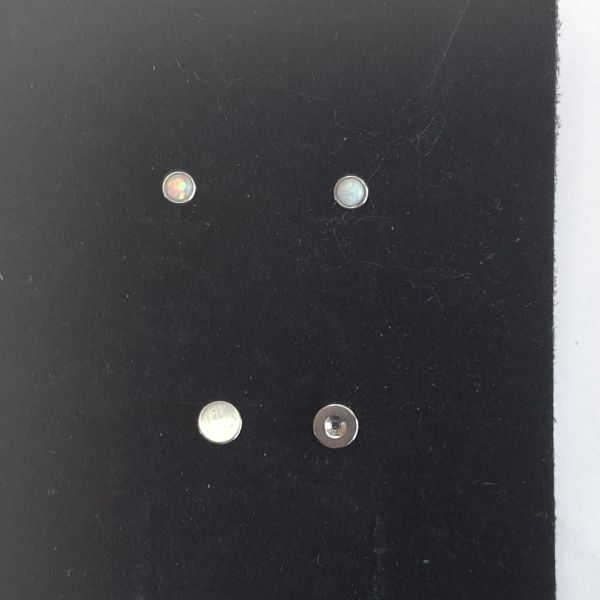 Aretes con granito de opalo, con repuestos de seguro incluidos 