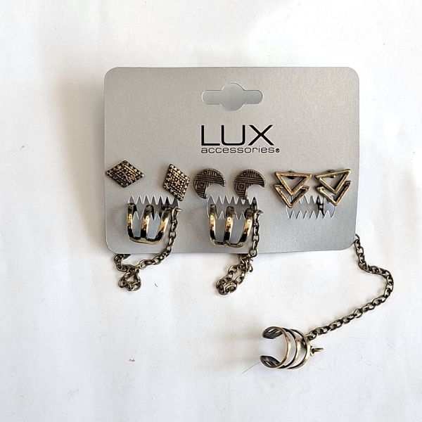 Set de aretes con accesorio para cartilago