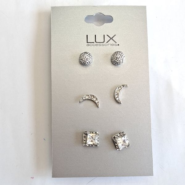 Set de aretes plateados con circones 