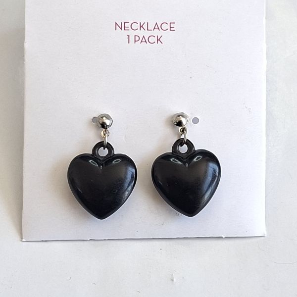 Aretes de corazón negro 