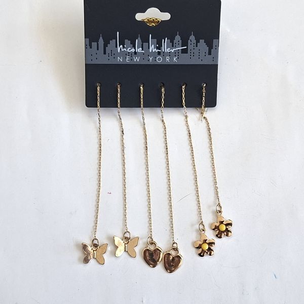 Set de aretes largos dorados 