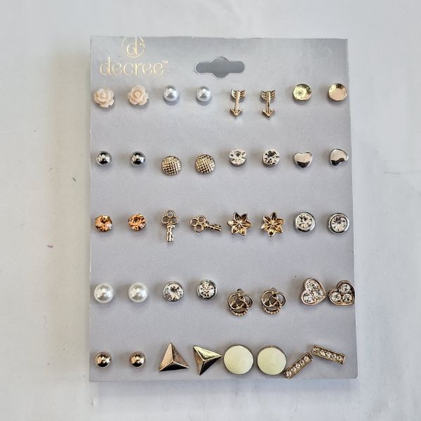 Set de aretes varios diseños 